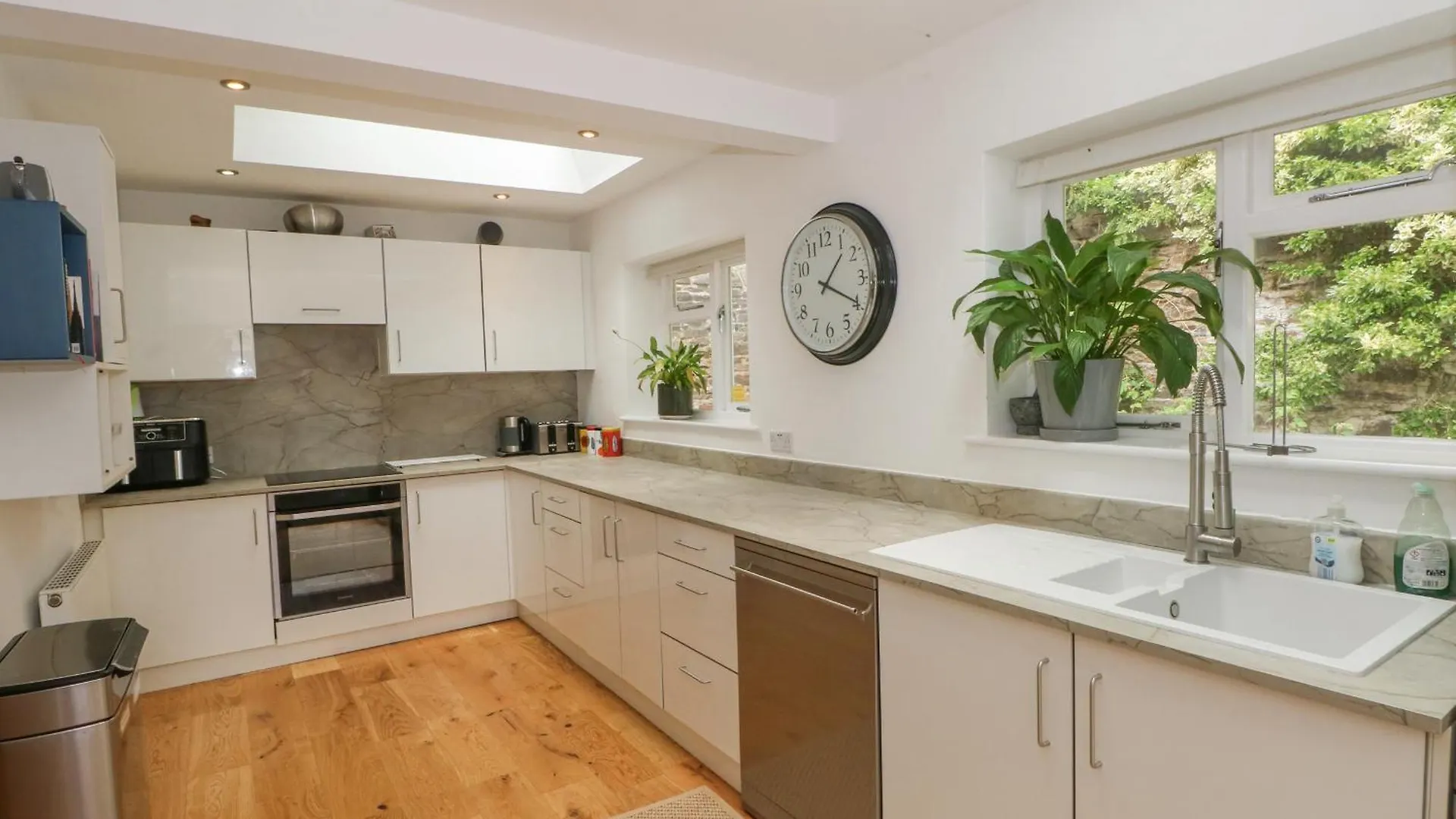 56 Riverdale Road Sheffield 0*,